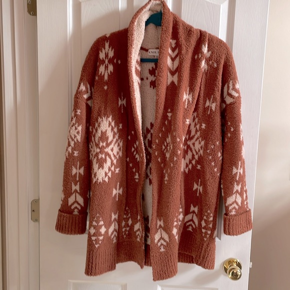 Knox Rose Sweaters - ❄️ Knox  Rose Tan/Cream cardigan